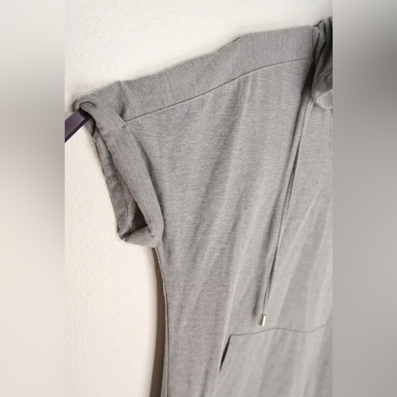Nanette Lepore Oversized Pullover Hoodie Gray Short Sleeve Women’s Small - Picture 4 of 10